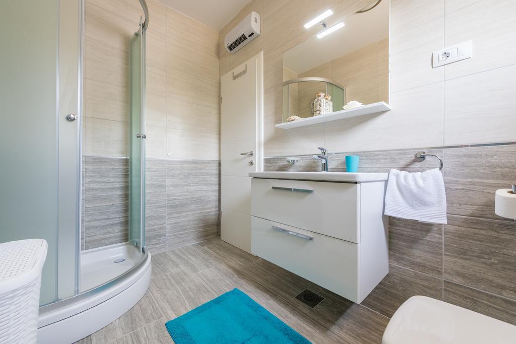 Apartments Windrose ซัฟทัท ภายนอก รูปภาพ